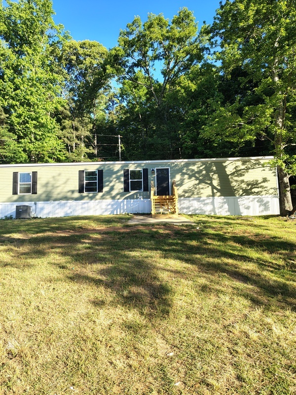 ELLENWOOD House: 37 Poole Circle