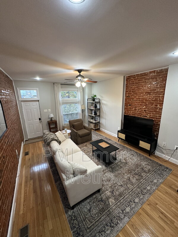 Baltimore Townhome: 37 S Ellwood Ave