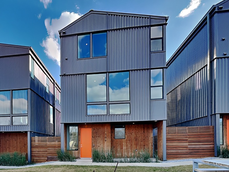 Dallas House: 109 Forest Star Dr