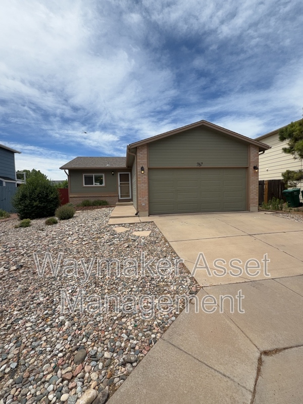 Fountain House: 767 Descendant Drive