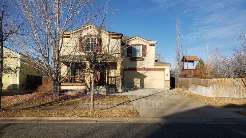 Erie House: 678 Mathews Cir.