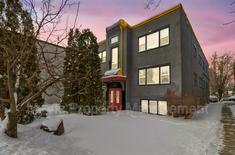 Edmonton Condo: 10320 124 Street