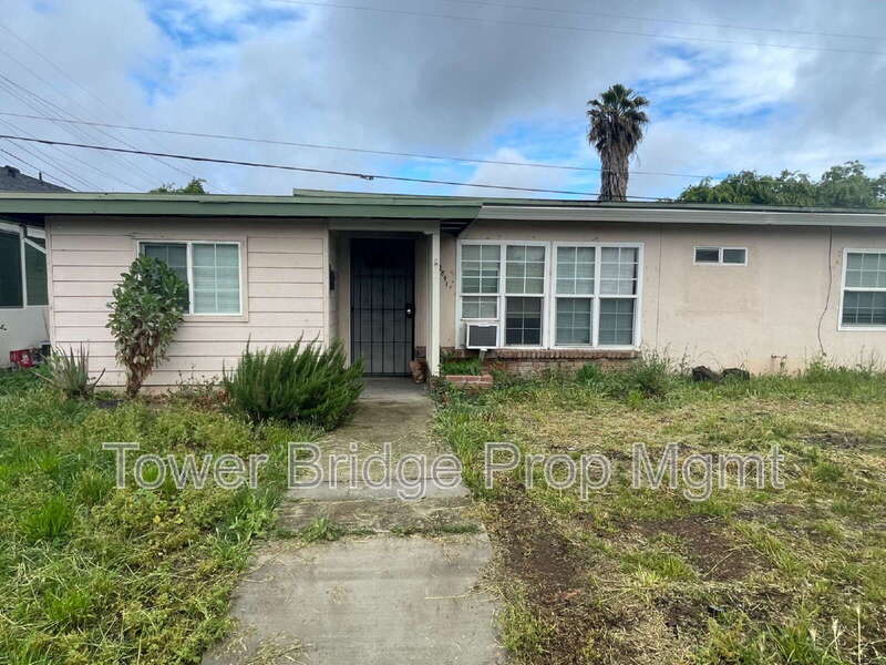 Sacramento House: 2841 Taft Street