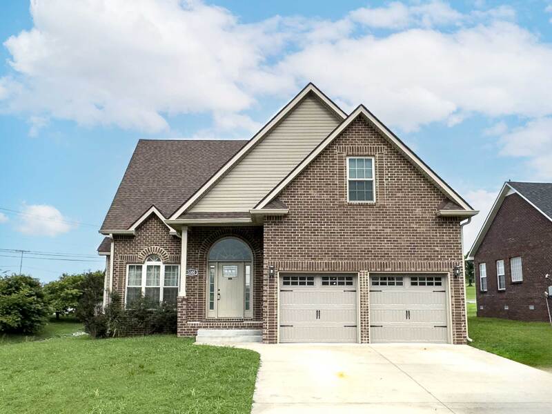 Clarksville House: 3300 Twelve Oaks Blvd