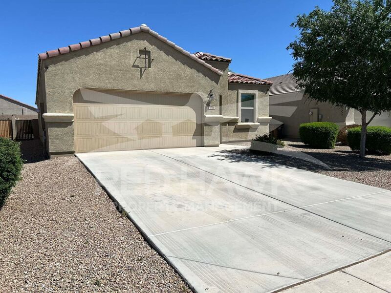 San Tan Valley House: 4734 E Pearl Rd