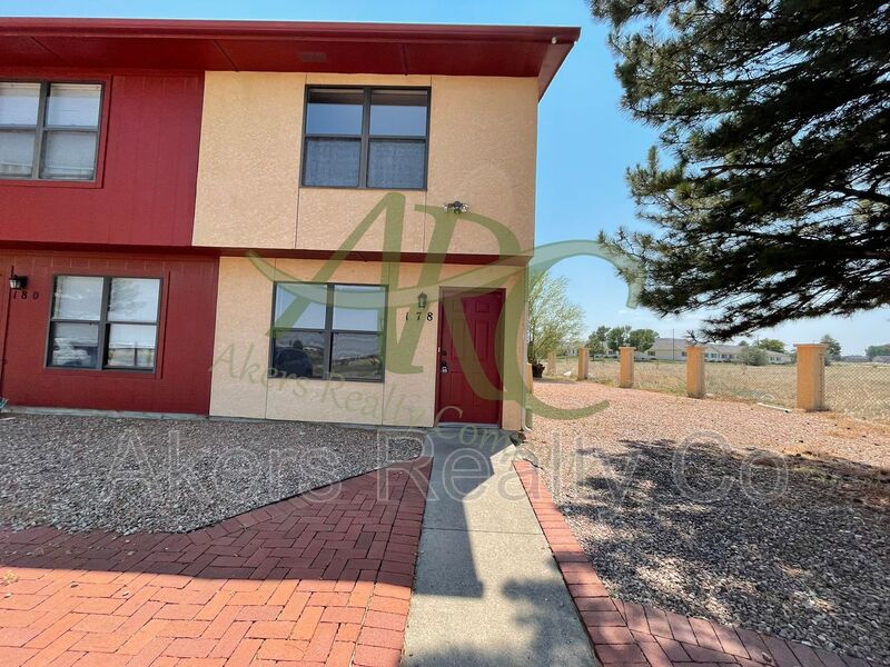 Pueblo House: 178 E Spaulding Ave