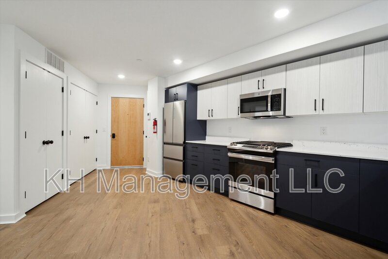 Philadelphia Condo: 1951 Point Breeze Avenue - 408