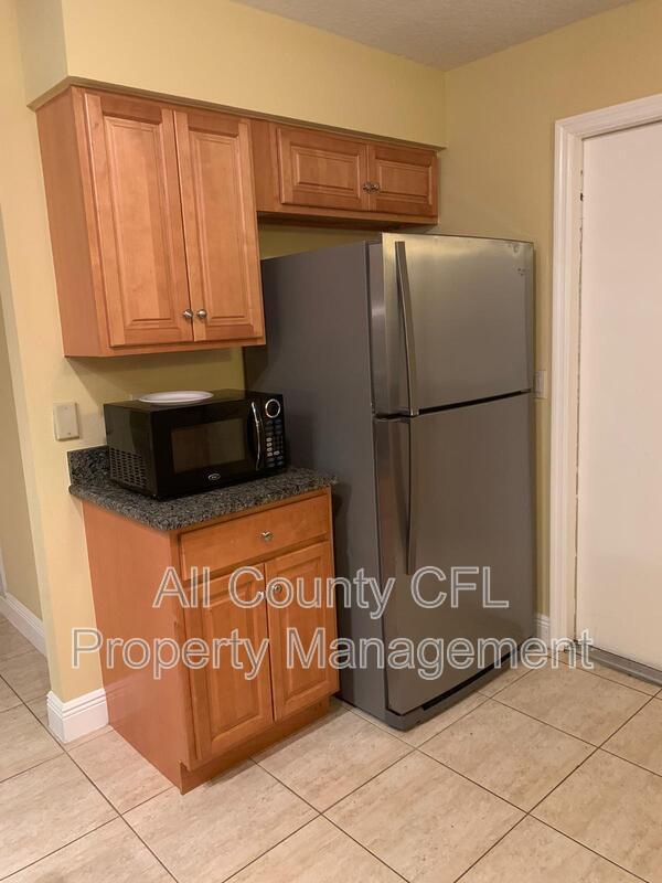 Apopka House: 617 Gray Squirrel Ct