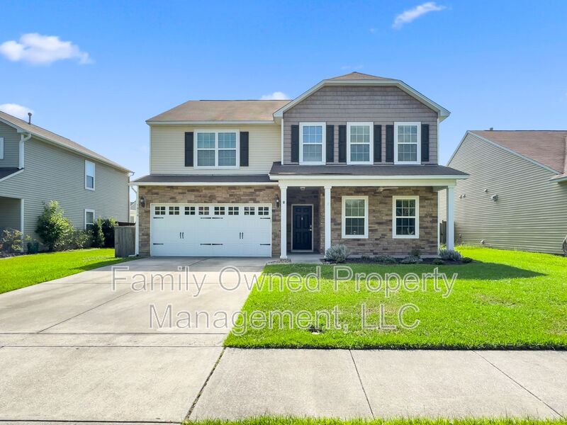 Charleston House: 1834 Chickasaw Drive