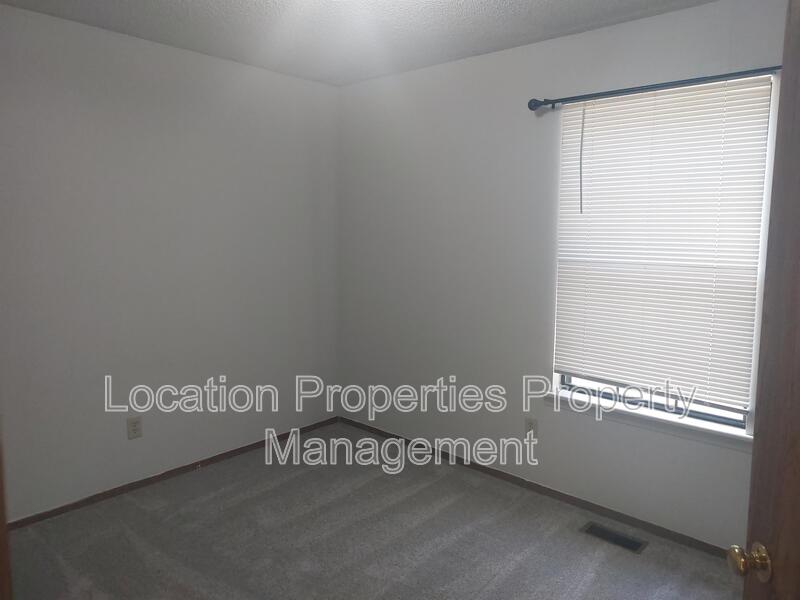 1314 Tennessee Street - B, Lawrence, Kansas rental photo 9 of 10