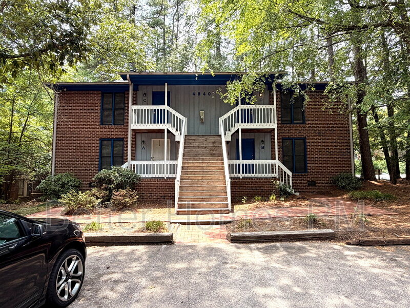 Raleigh Condo: 4840 North New Hope Road