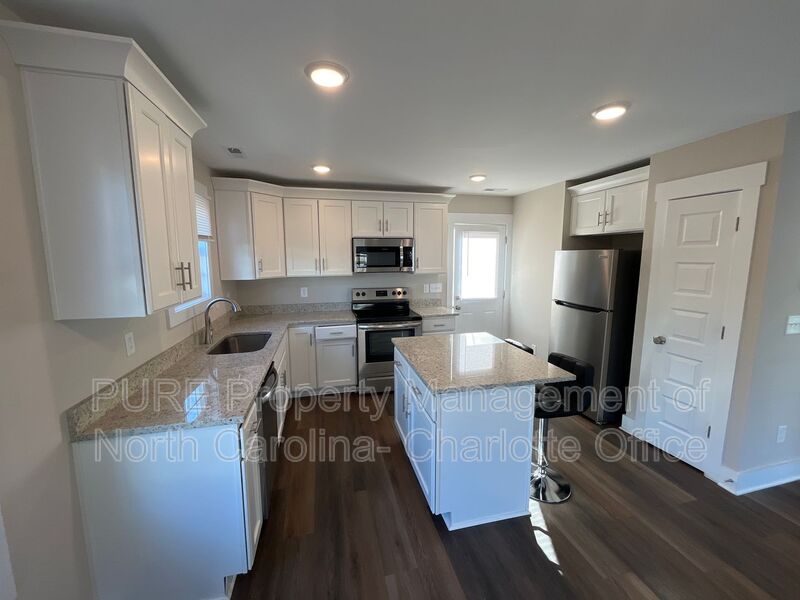 Kannapolis House: 1402 Martin Luther King Ave