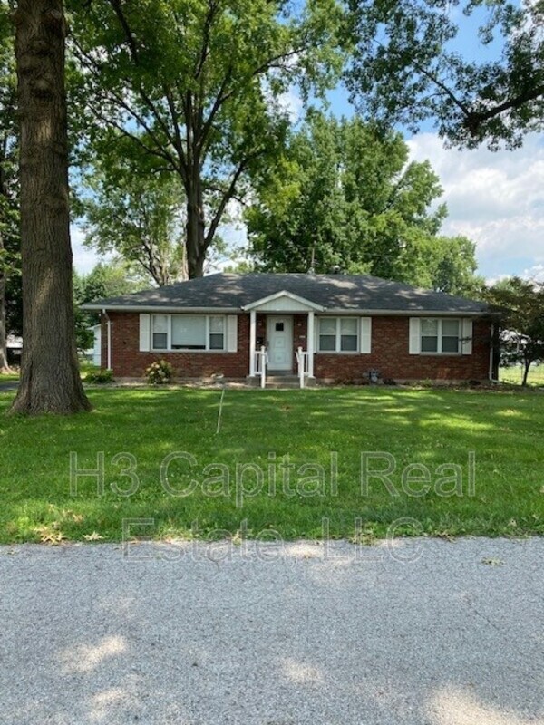 Granite City House: 2111 Clark Avenue