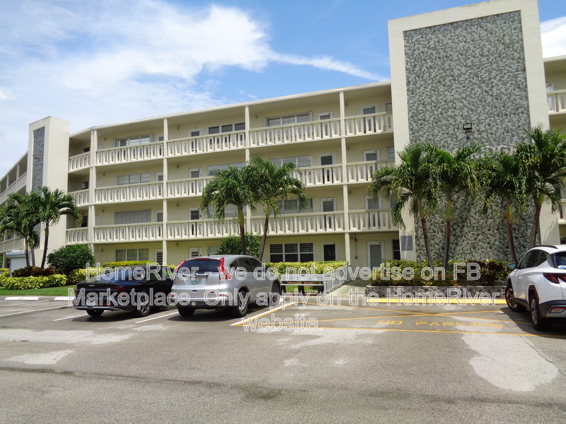 Deerfield Beach Condo: 3016 Cambridge A