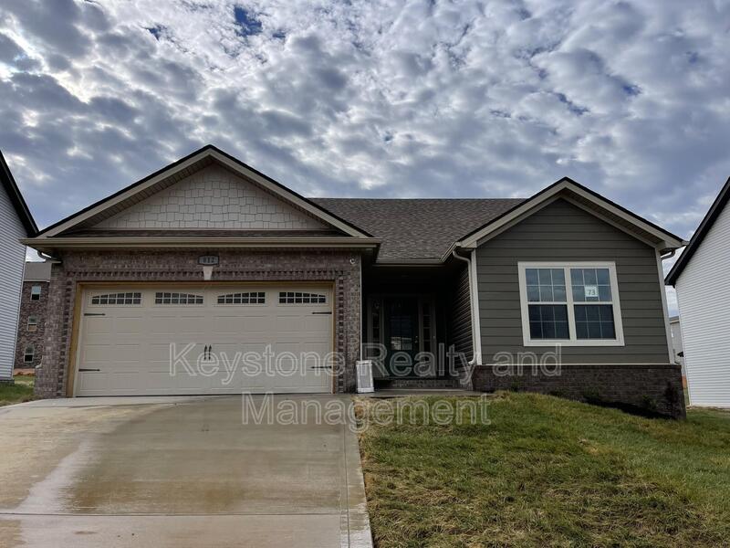 Clarksville House: 812 Lillian Grace Drive