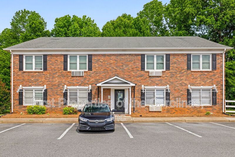 Gastonia Condo: 113-E Stroupe Rd.