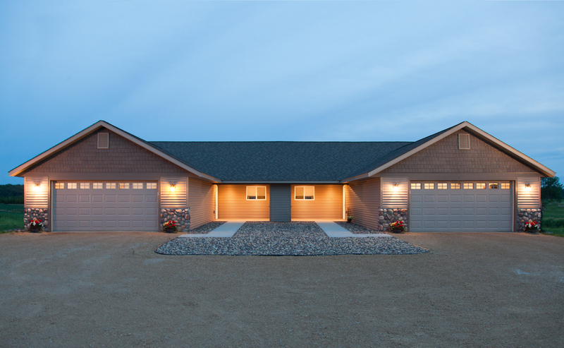 Roberts Townhome: 1240 119th ave