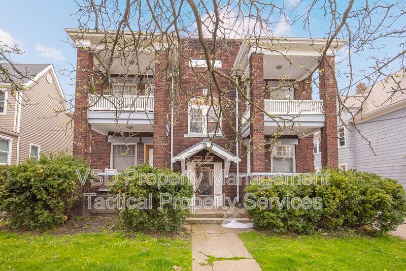 Cleveland Condo: 2048 W 98 St