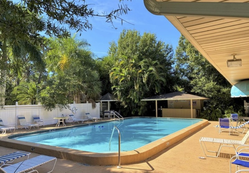 Sarasota Condo: 2481 8th Street #69