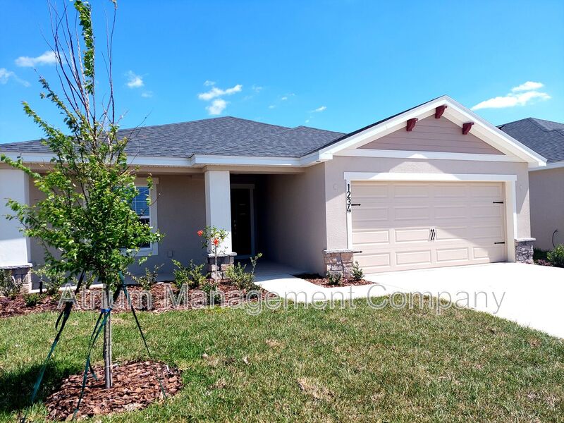 Davenport House: 1234 Cascade Dr