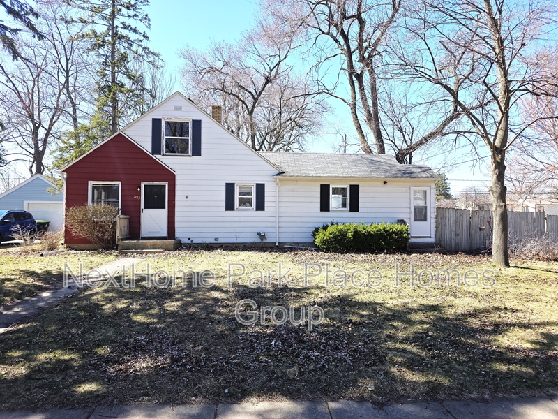 Midland House: 2013 Virginia