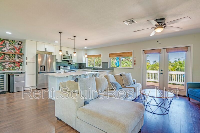 Kihei Condo: 52 Alahele Pl