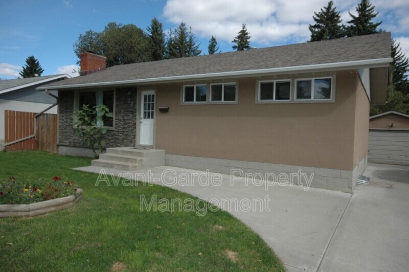 Request a Viewing for 79 Grandora Crescent, Tenant Turner