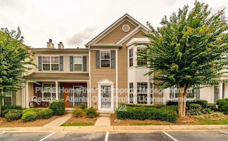 Alpharetta Townhome: 913 Prestwyck Ct