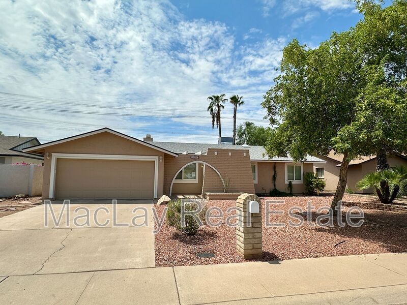 Tempe House: 1441 E Diamond Dr