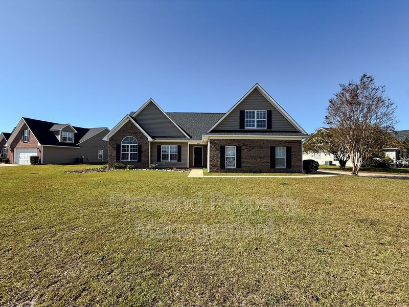 Fayetteville House: 1904 Yellowbrick Road
