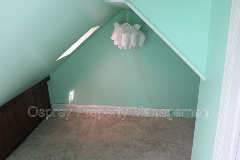 Spacious 4-Bedroom Home with Pool! "ASK ABOUT OUR ZERO-DEPOSIT OPTION" - Photo 10