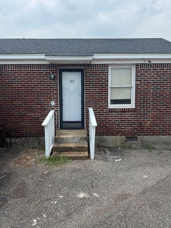 Memphis House: 3476 Spottswood Ave