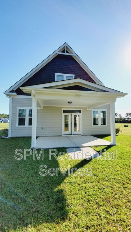 Holly Ridge House: 178 Spicer Lake Dr
