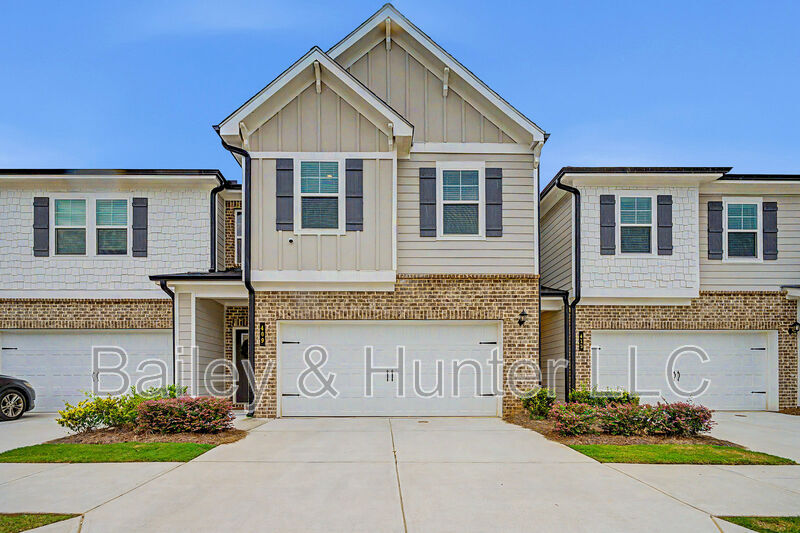 Stockbridge Townhome: 409 Brooch Way