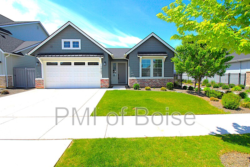 Nampa House: 18285 Arch Haven Way