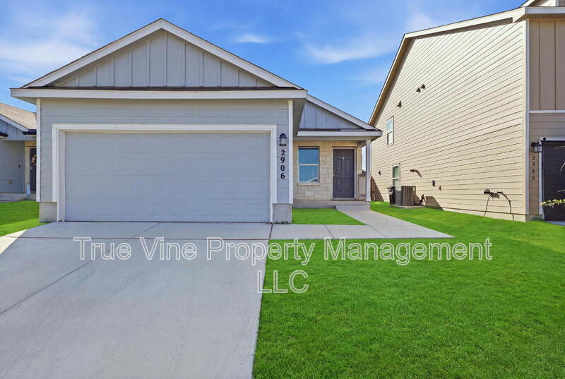 Converse House: 2906 Millikan Dr