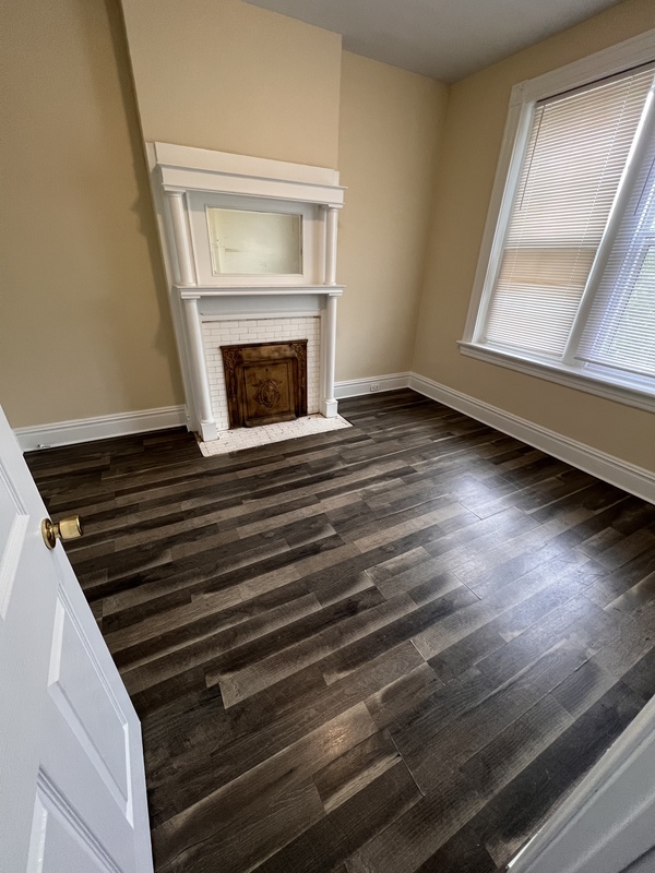 richmond Condo: 200 Minor St