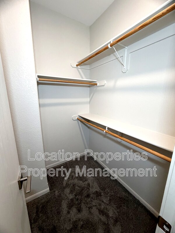 2201 Westdale Road - A3, Lawrence, Kansas rental photo 22 of 31