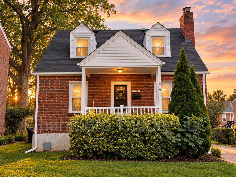 Arlington House: 817 N. Jefferson St.