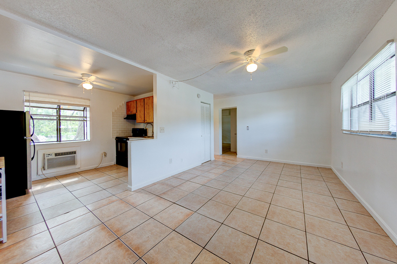 Clearwater House: 2142 Bradford st Apt 306