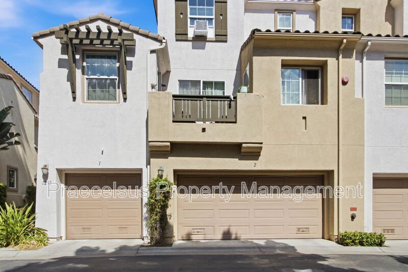 Chula Vista Townhome: 1293 Fools Gold Way