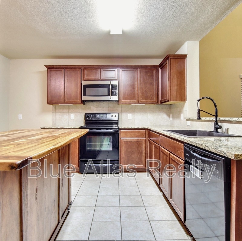 Forney House: 1340 Levi Lane