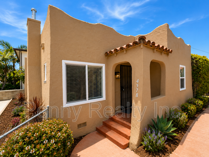 San Diego Condo: 4578-82.5 34th St.