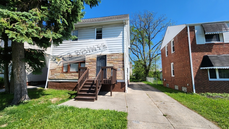 Maple Heights House: 20609 Hillgrove Avenue
