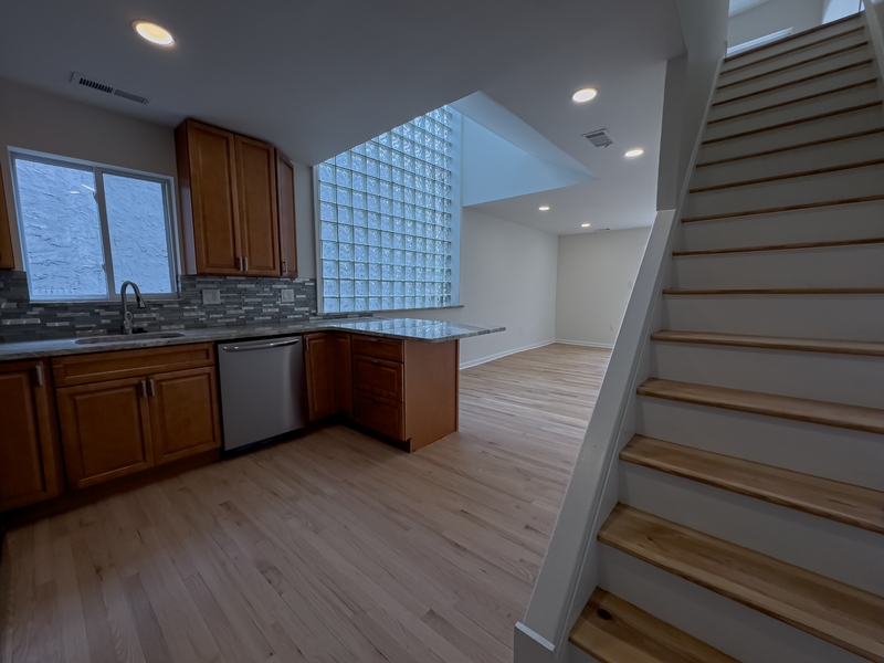 Philadelphia Condo: 2036 Wallace Street - 2/3R