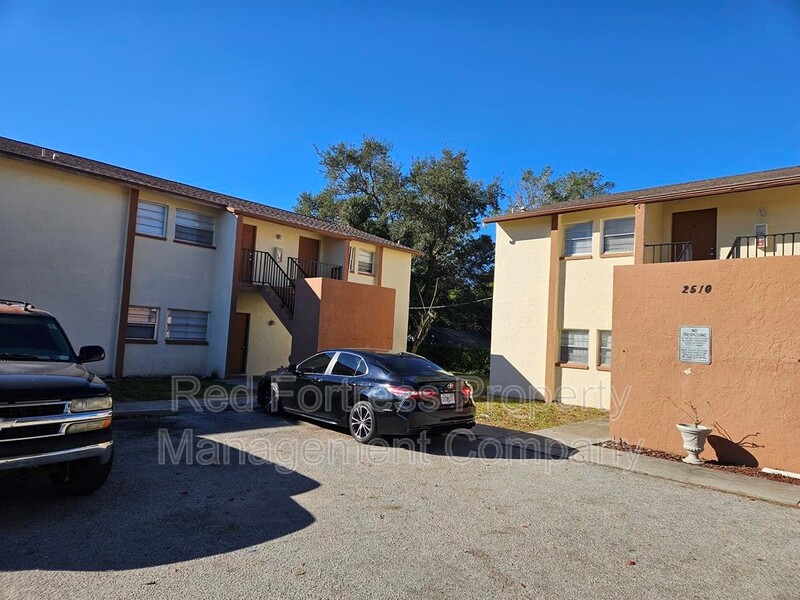 Fort Myers Condo: 2510 Central Ave