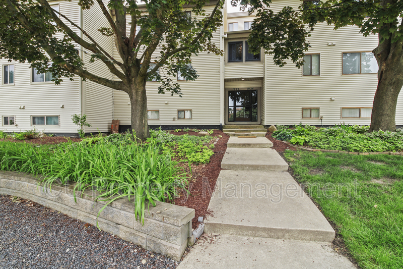 Champaign Condo: 1924 Melrose Drive - C