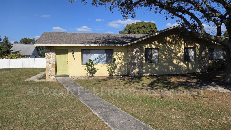 Lakeland Condo: 246 Leelon Rd.