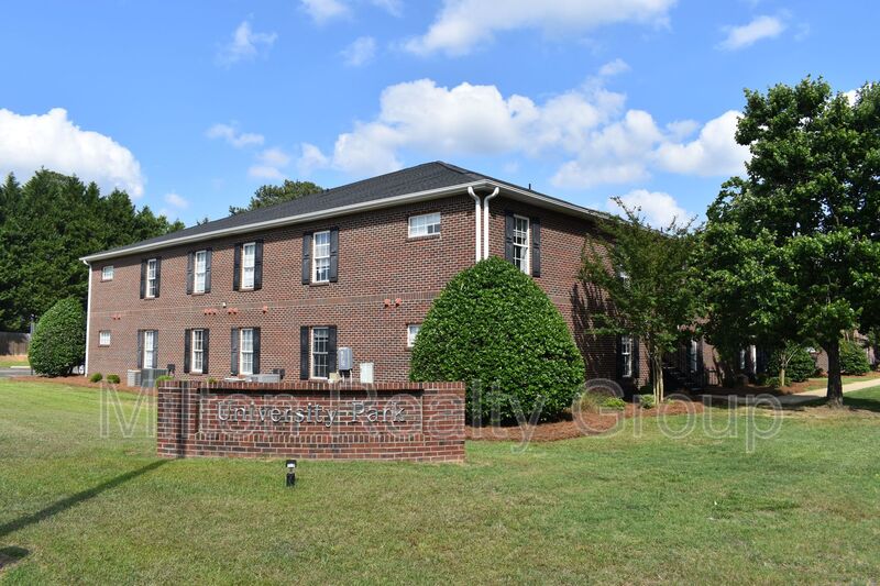 Lillington Condo: 74 Fantasy Lane