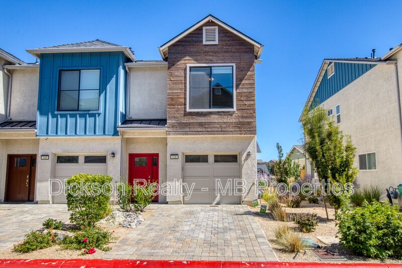 Reno Townhome: 520 Logan Jacob Lane